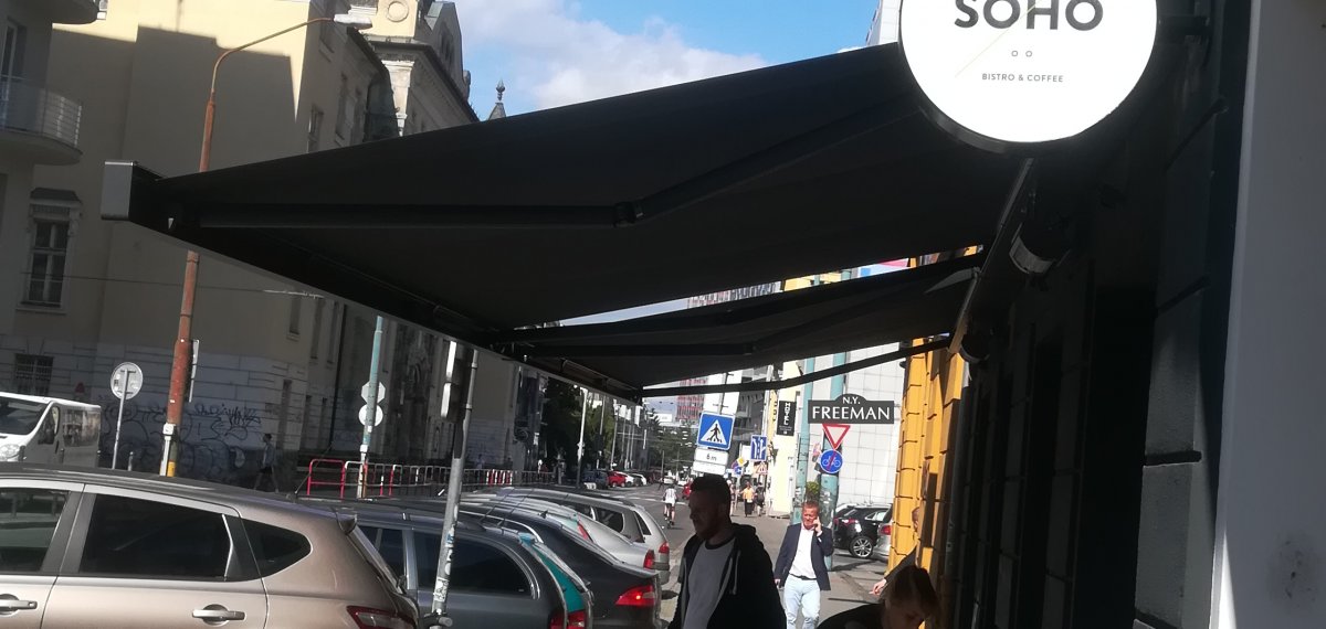 Bistro SOHO Bratislava, markízy Markilux 970